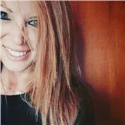 Laureata in lettere e filosofia impartisce lezioni di italiano (grammatica, letteratura, scrittura creativa)